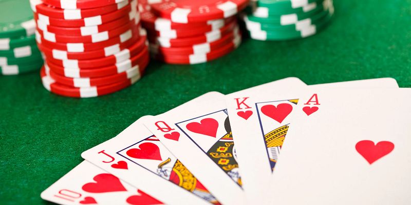 Tìm hiểu cách chơi bài Poker qua các bộ bài